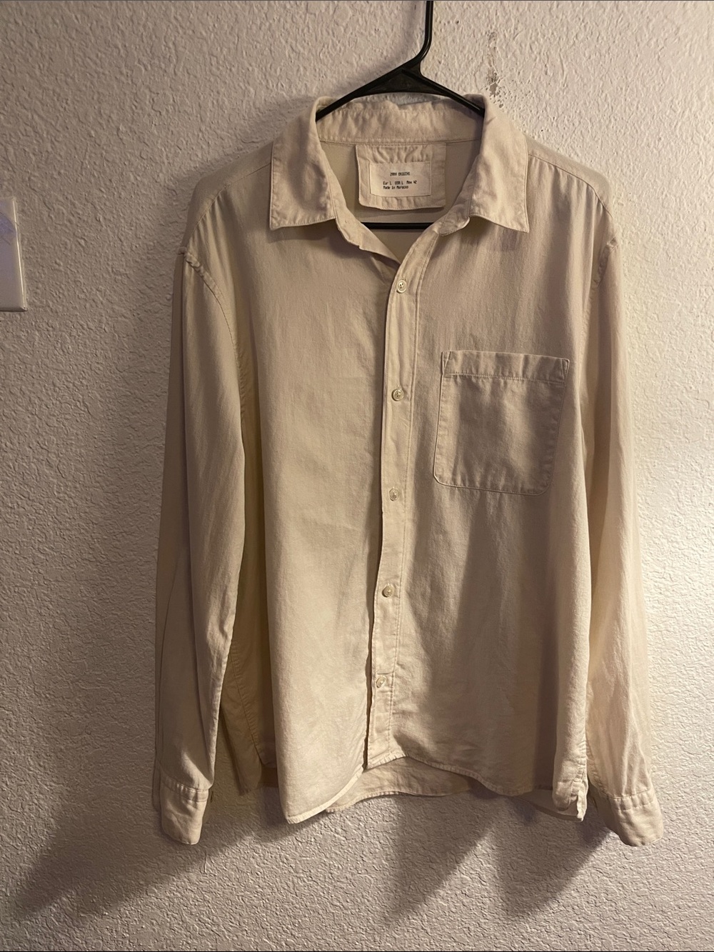 Men's Classic Long-Sleeve Button-Down Shirt in Cream